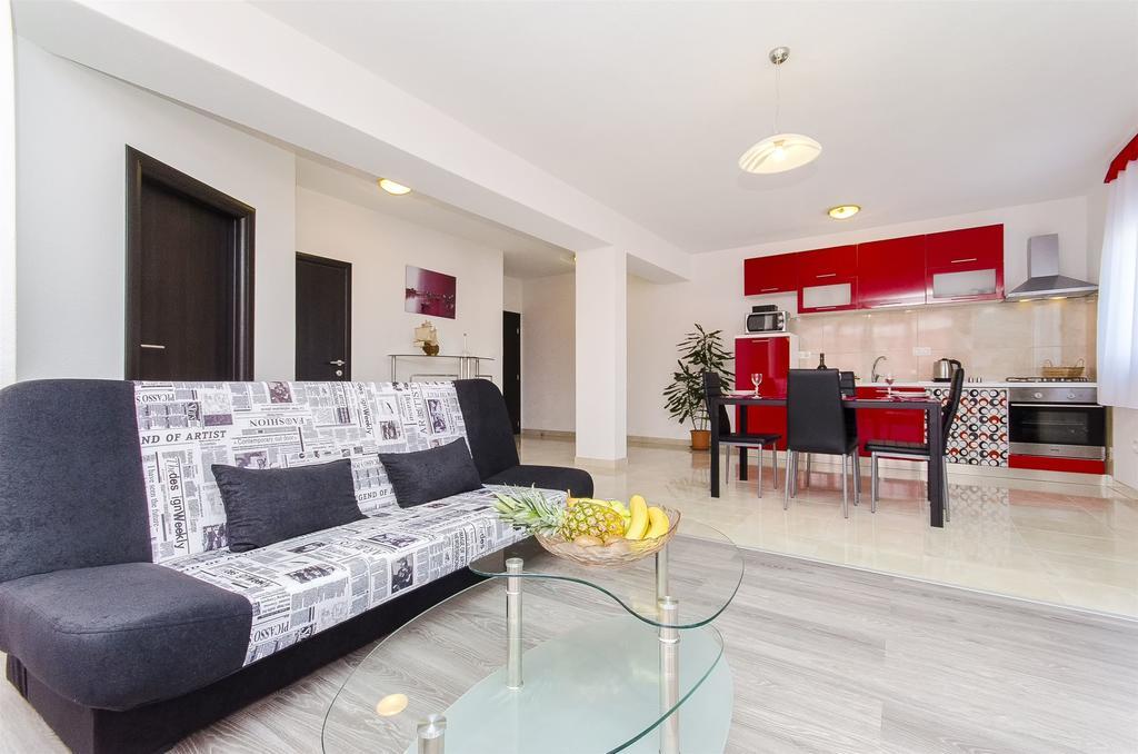 Apartments Branka Trogir Extérieur photo